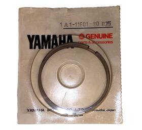Yamaha 1a1-11601-30 1976-1979 Rd400 F Oem Piston Ring Set 3rd Os 1a1-11601-30-00