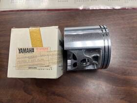 Yamaha 1m2-11636-01-00 New Oem Piston 2nd Overbore .50mm 1977-78 Dt250 And Dt400