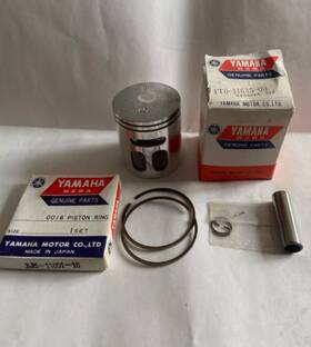 Yamaha 1t0-11630-10 1974-1979 Yz80 Oem Piston Kit O/s 0.25 1t0-11630-10-00