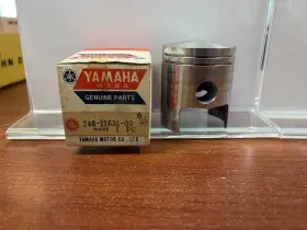 248-11631-00-96 Yamaha New Nos 1969-71 At1 Ct1 Mx Piston Size Std Part #