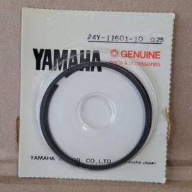Yamaha 24y-11601-10 1983 Yz250 1st Over Bore .25mm Piston Ring Set Nos Oem