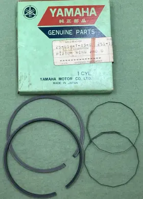 251-11601-20 Yamaha New Genuine Piston Ring Set 2nd 0.50 O/s