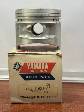 2f3-11638-03 Yamaha 2f3-11638-04 New Nos Factory Part# Piston 4th O/s Xs750 2f3-11638-03 Yamaha 2f3-11638-04 New Nos Factory Part# Piston 4th O/s Xs750