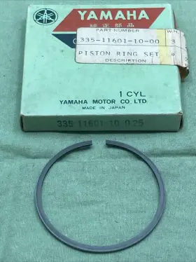 335-11601-10 Yamaha New Genuine Piston Ring Set 1st 0.25 O/s
