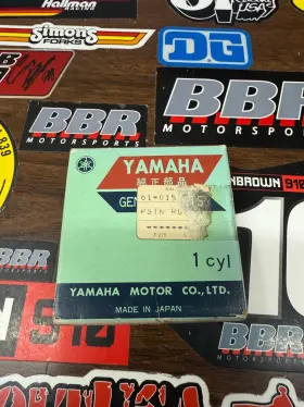 360-11610-42-00 Yamaha Genuine Nos Rd350 4th 0/s 1.00 Piston Rings Set Oem