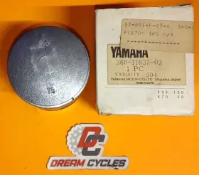 360-11637-03-00 Yamaha Nos Rd350 New Oem Piston 3rd Over 0.75 Mm Rd 350