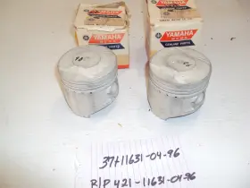 371-11631-04-96 Yamaha 2 Vintage Nos Oem Tx500 Xs500 Motorcycle Pistons Std