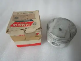 421-11631-03-96 Yamaha 371-11631-05-96 Oem Nos Standard Piston /