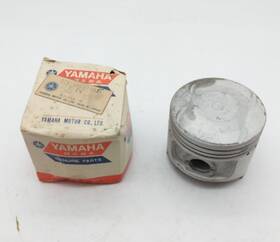 Yamaha 371-11637-04 1973-1976 Rd Dt Mx Yz Ty 250 350 Nos Oem 0.50mm Piston