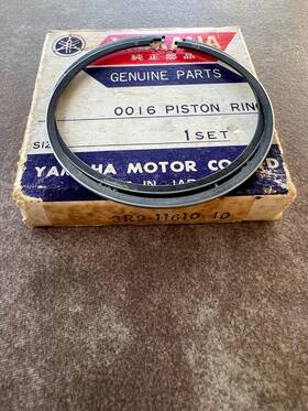 Yamaha 3r9-11610-40 Nos Oem 1.0 Piston Ring Set 1980-1981 It125
