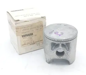 509-11638-01 Yamaha 1975-1976 Mx250 Yz250 Nos Piston 509-11638-01 Yamaha 1975-1976 Mx250 Yz250 Nos Piston
