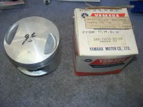 583-11631-02-95 Yamaha Dirt Bike 1976-1981 Tt500 Xt500 Std Bore Piston New Oem