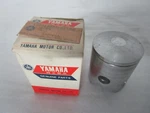 Oem Nos Yamaha Piston 427-11631-01-96 New. Price: $19.99.