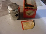 Honda CS125 CL125 Piston Oem Nos 13101-240-000 Std Bore New. Price: $20.00.