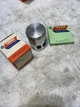 Nos Yamaha New Oem 1974-76 RD200 Piston & Ring 397-11631-00-96 #bin. Price: $55.99.