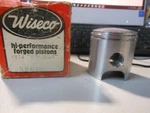 Nos Wiseco 0.20 Piston Suzuki 1976 RM125 396P2 New. Price: $34.97.