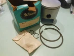 Nos Wiseco Yamaha 360RT1 Piston Rings Clips - Wrist Pin # 184PS New. Price: $84.95.