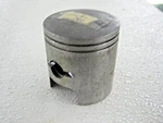 Nos Kawasaki Engine Piston Oem 13027-060 S3 KH400 New. Price: $39.99.