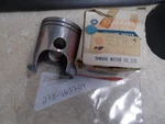 Nos Oem Yamaha Piston (o/s 0.75) 1970-1972 R5 278-11637-09 New. Price: $45.03.