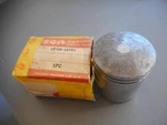 Nos Suzuki GT250 1976 Oem Genuine Piston 12110-18761 New. Price: $39.96.