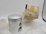Nos Suzuki RM60 1979-1983 Genuine Standard Bore Piston Factory Oem 12110-46600 New. Price: $119.99.