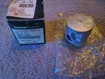 Kawasaki Original Piston B Rating 53.9 Mm 13001-1642 Kx 125 L3 L4 2001 2002 New. Price: $53.86.