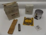 Nos Yamaha 1A1-11630-00-00 Piston Kit Std Bore RD400 New. Price: $219.95.