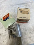 Nos Yamaha New Oem Genuine Piston & Rings Std MX400 YZ400 2K8-11631-00-96 #bin Q. Price: $99.99.