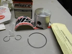 Yamaha, Wiseco, Nos XZ125, 1984, Piston Set, 1.25 O/s, # 512P5. D54 New. Price: $39.99.