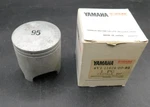 Nos Oem Piston Std, Standard Yamaha 1981 YZ80H, 4V1-11631-00-95 New. Price: $14.95.