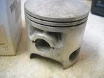 Nos Oem Yamaha Piston O/s 0.50 1979-1980 IT250 Dual Purpose 2X7-11636-01 New. Price: $35.98.